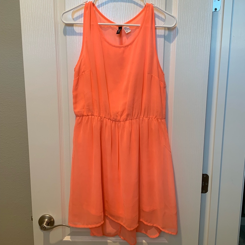 3/$10 🛒🛍️ Divided by H&M - Bright Coral Pink/Orange Mini High-Low Dress - Size 8